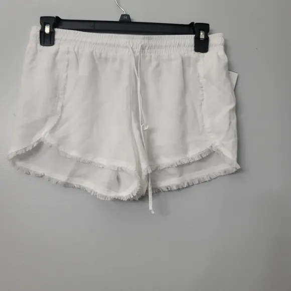 Cloth &amp; Stone Frayed Hem Drawstring Waist Coordinating Shorts