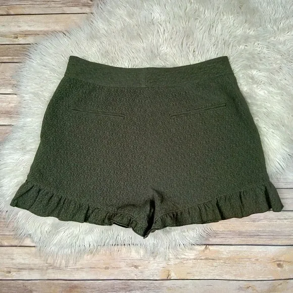 Club Monaco | Forest Green Ruffle High Rise Shorts