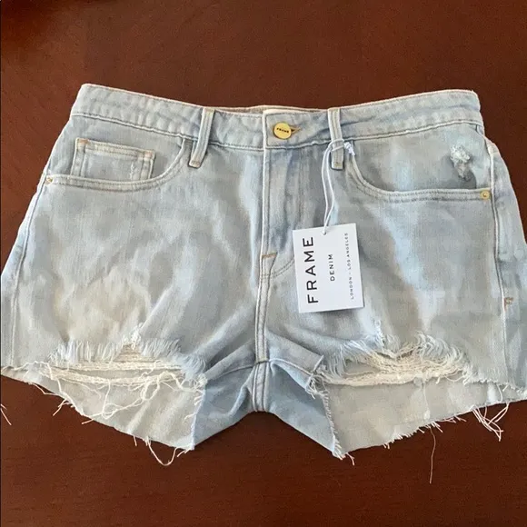 FRAME Le Grand Garçon Shorts Hurrah