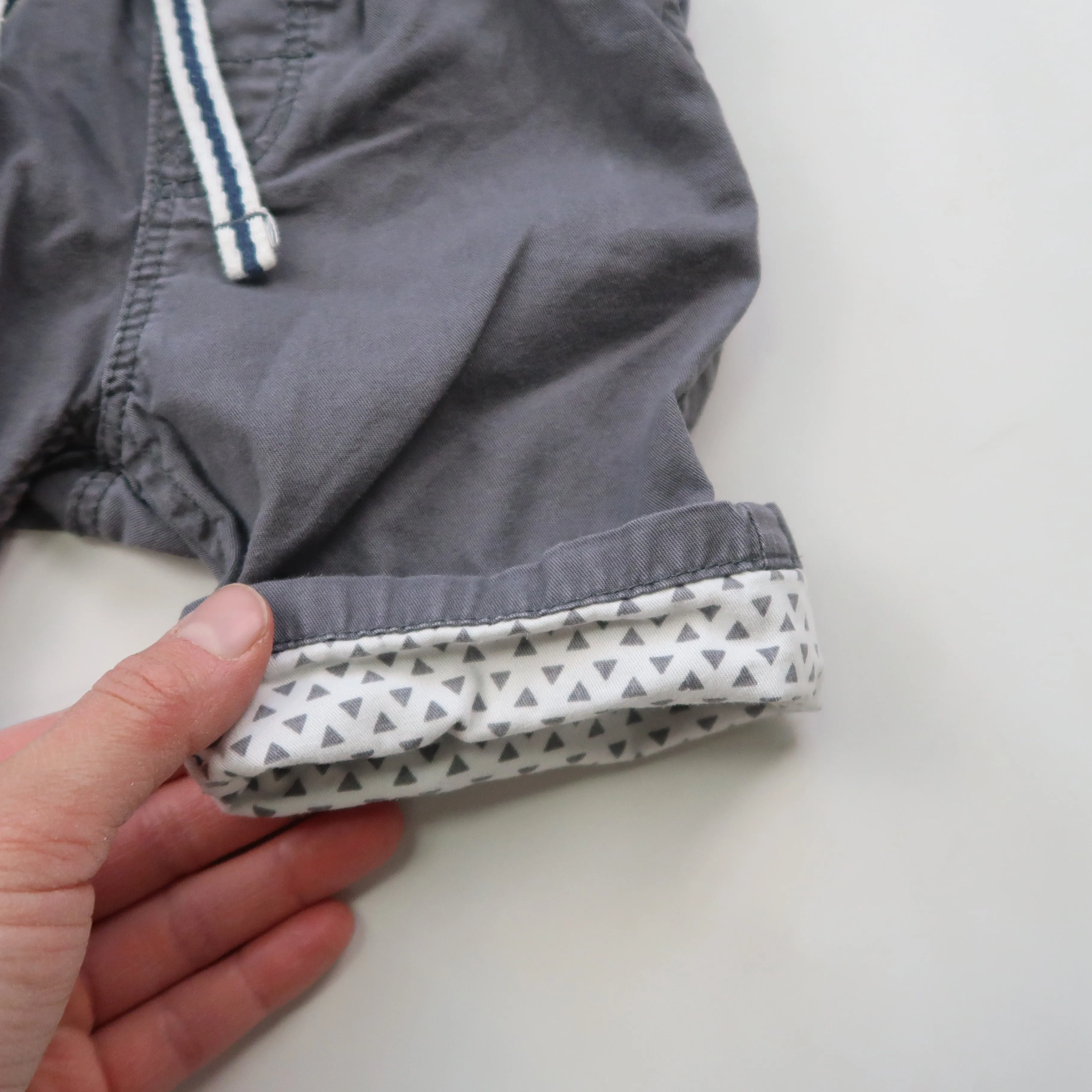 H&M - Shorts (6-9M)
