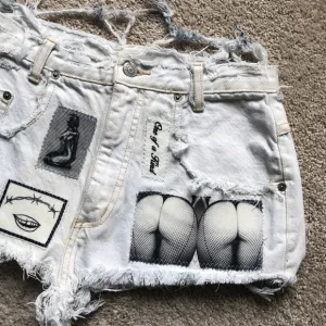 Left Hand Beyonce High Waist Thrashed 90s Shorts