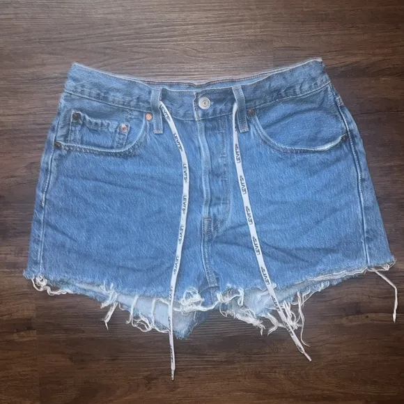 Levi 501 Cutoff Denim Shorts with Shoestring Belt