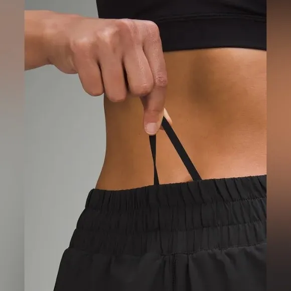 Lululemon Black Track That High-Rise Lined Short 3&quot; Size 4