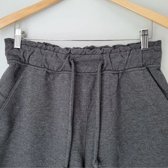 Lululemon Hello Sunday Shorts Size 6 NWT