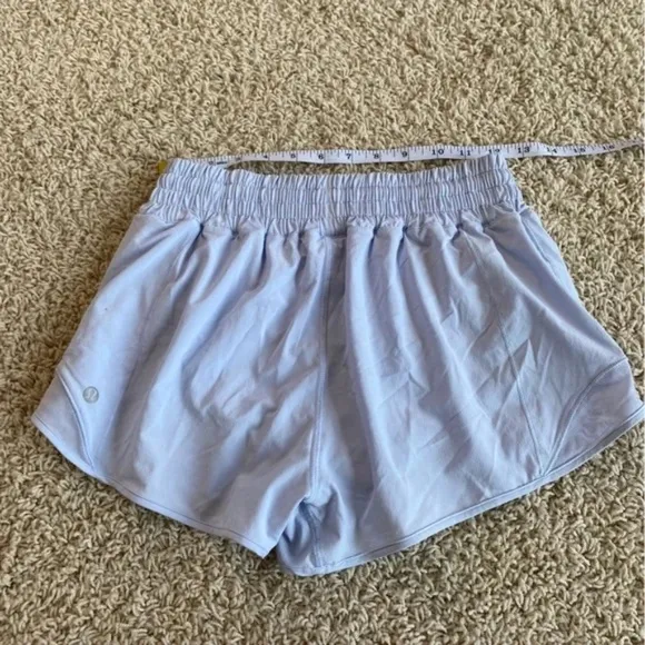 Lululemon Hotty Hot High Rise 2&quot; Shorts size 6
