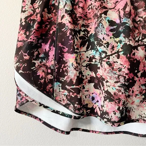 Lululemon Hotty Hot High-Rise Skirt Skort Stencil Blossom Red Multi Size 6