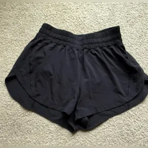 Lululemon Track That HR High Rise Shorts 3 in. Black 8 Like new