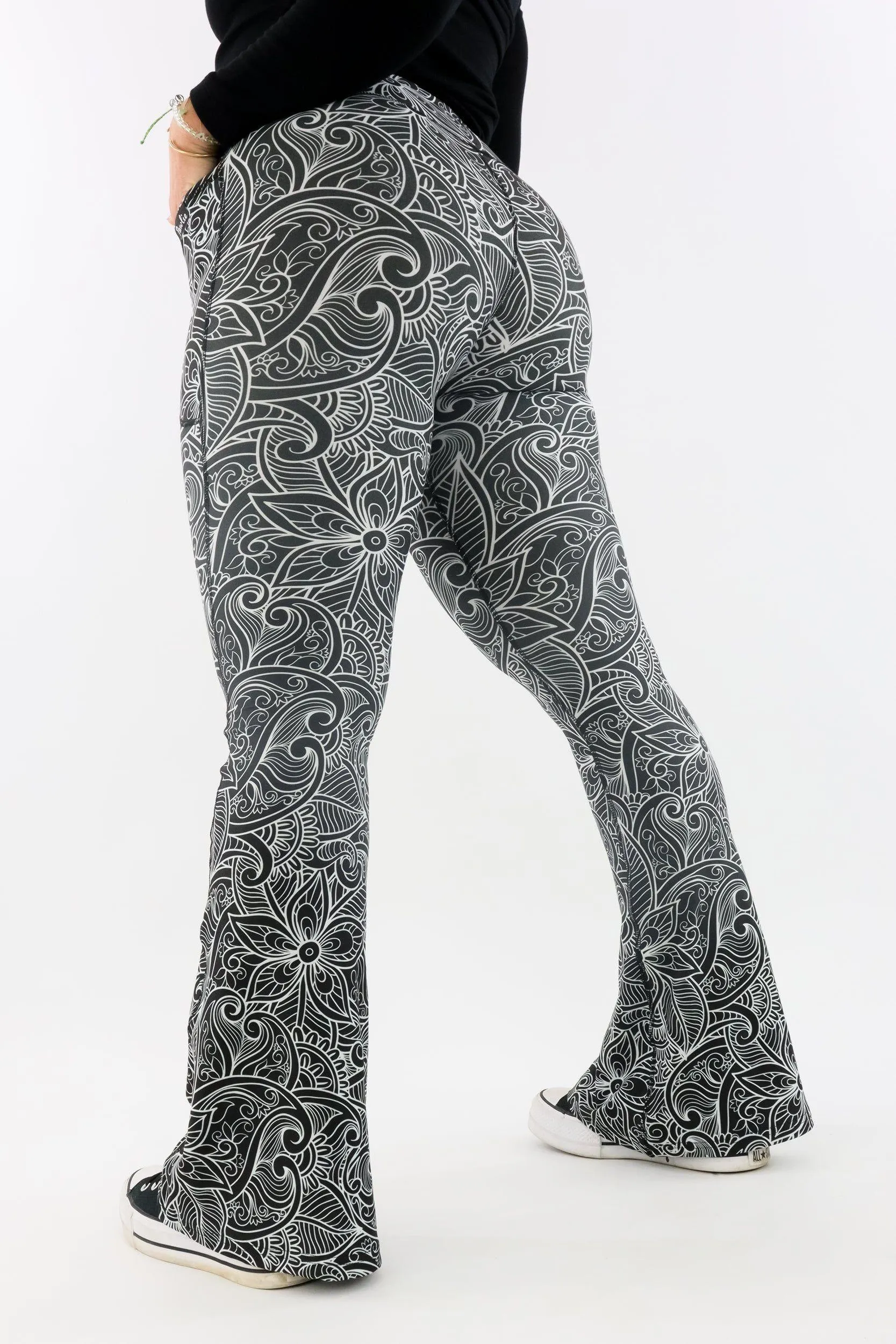 Monochrome Paisley - Long Flarey Leggings - Leg Pockets