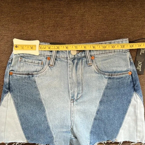 New BLANKNYC The Reeves High-Rise Ribcage shorts Size 24