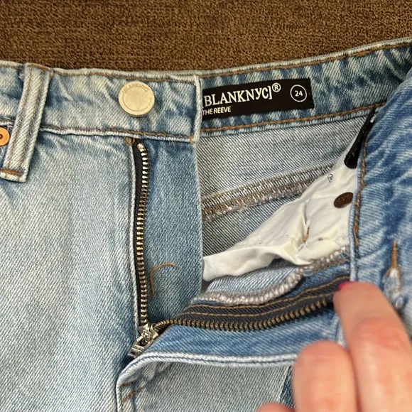 New BLANKNYC The Reeves High-Rise Ribcage shorts Size 24