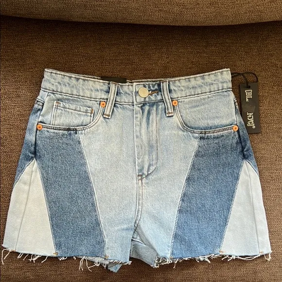 New BLANKNYC The Reeves High-Rise Ribcage shorts Size 24