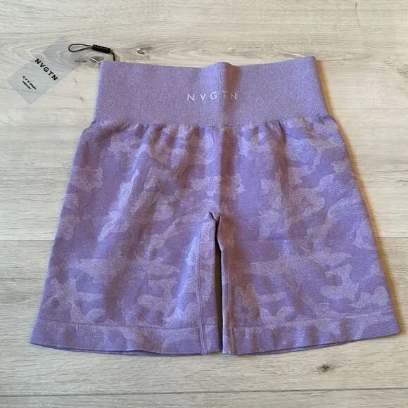 NVGTN PRO SHORTS LILAC CAMO SEAMLESS SHORTS M NWT IN PKG