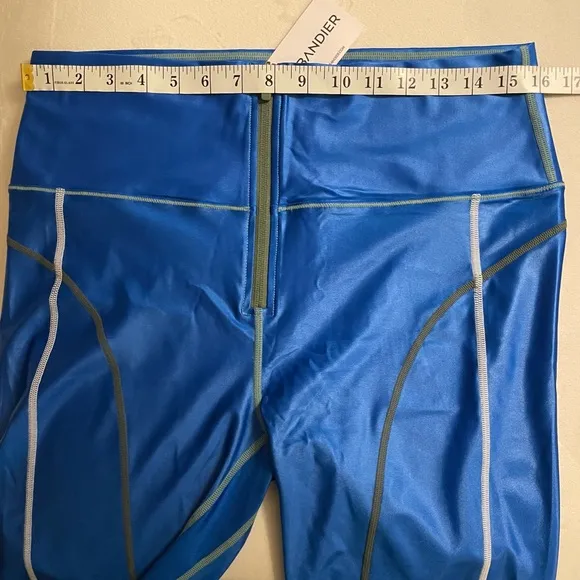 NWT Bandier Ultra High Rise Zip Front 9” Biker Shorts Blue Size 2XL