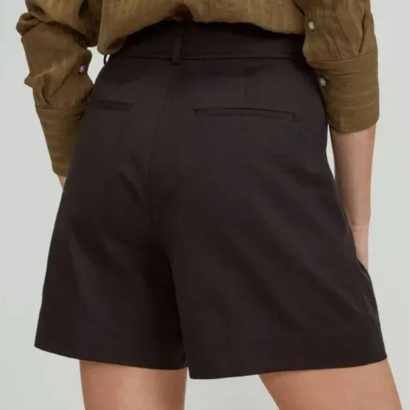 NWT Everlane The Way High Drape Short Womens 8 Black
