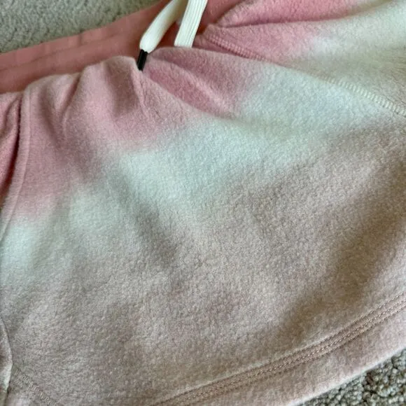 NWT* Feat x Madison Prewett Collab Blanketblend Shorts - Women's Large
