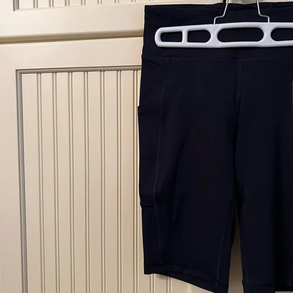 NWT - Lululemon - Women's Invigorate High-Rise Short 10&quot; - True Navy - Size: 6