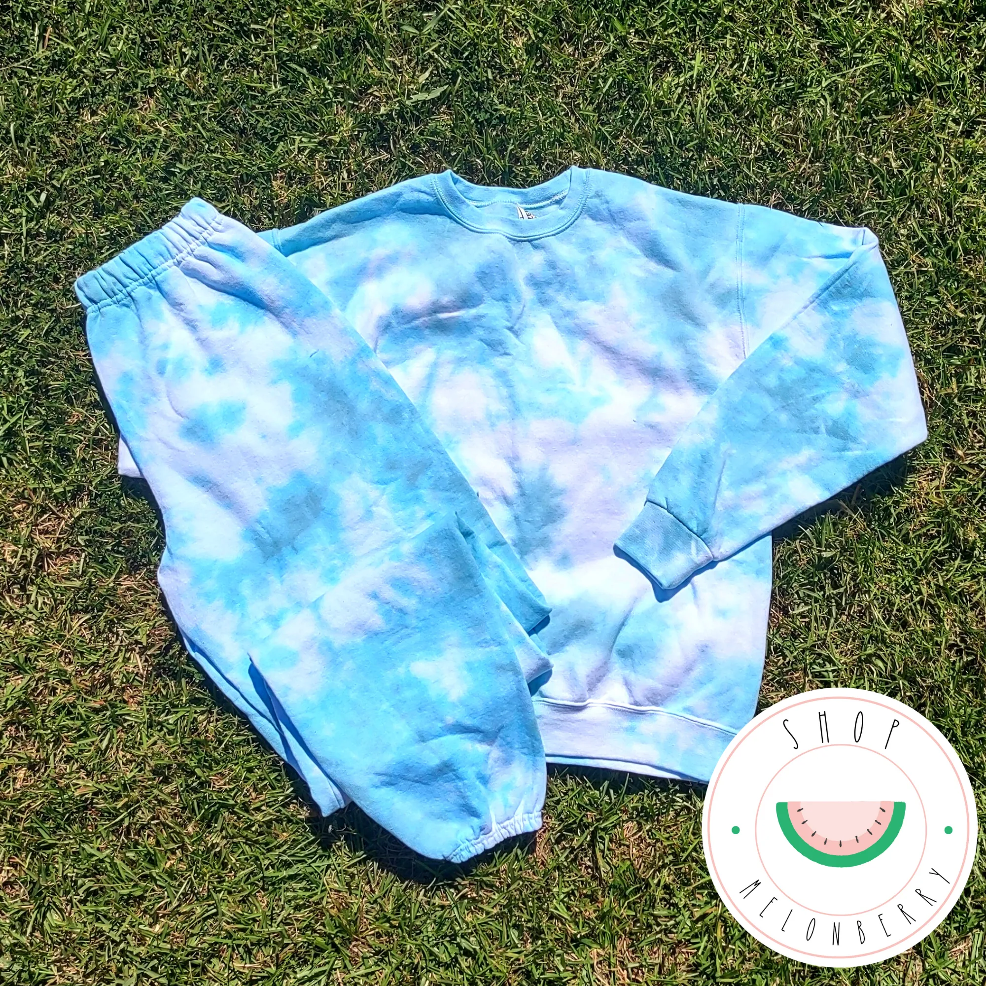 Ocean Tie Dye Sweatshirt & Sweatpants