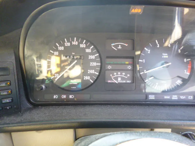 S2697 5' E28 Sedan M535i M30 MANUAL 1689/02