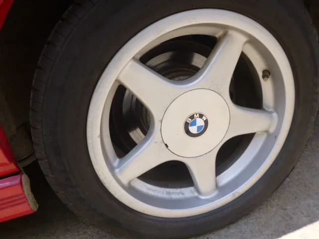S2697 5' E28 Sedan M535i M30 MANUAL 1689/02