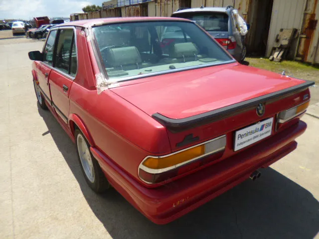 S2697 5' E28 Sedan M535i M30 MANUAL 1689/02