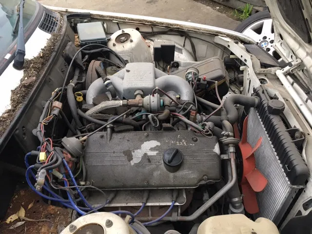 S2733 3' E30 Coupe 318i M10 AUTO 1983/12