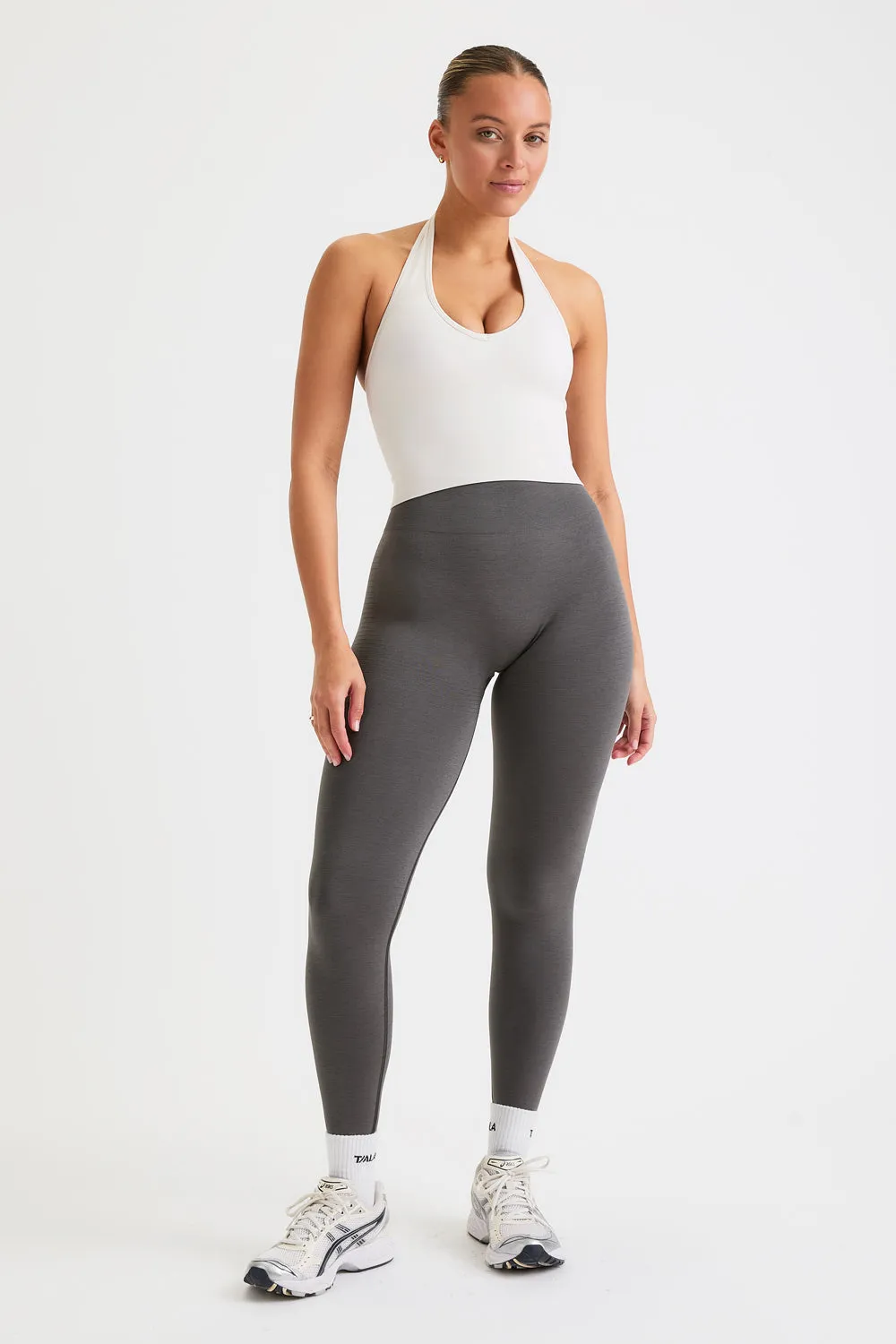 SCULPT SEAMLESS HALTER TANK - MILK MARL