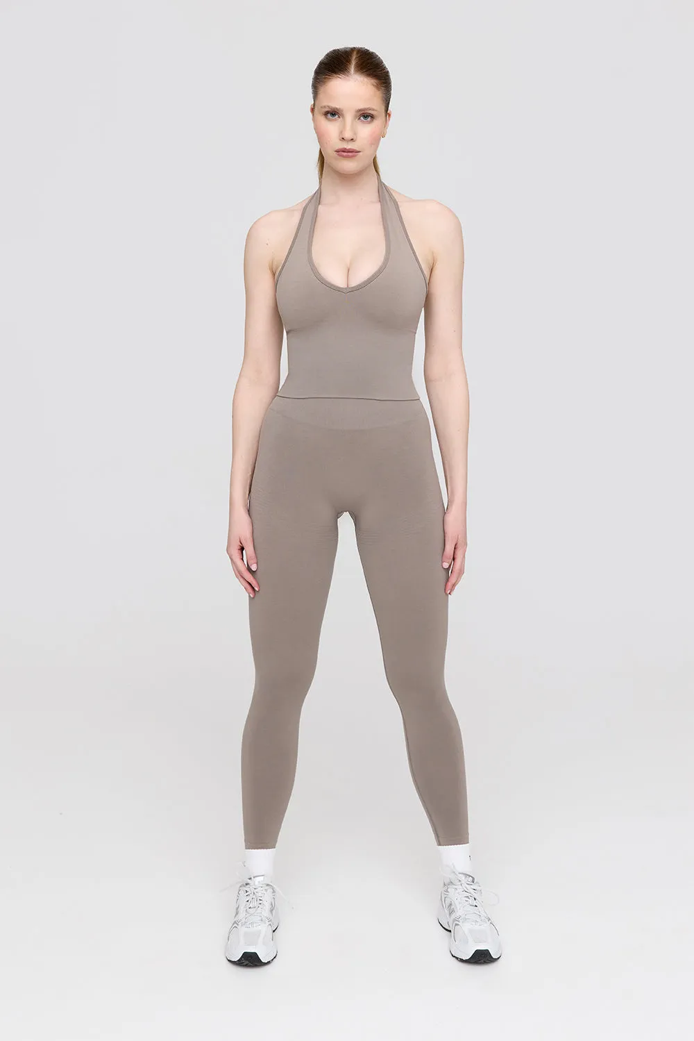 SCULPT SEAMLESS HALTER TANK - PEBBLE MARL