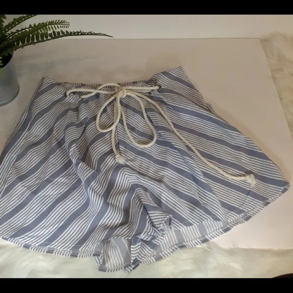 SEEK THE LABEL DRAWSTRING STRIPED SHORTS NWT SZ SM