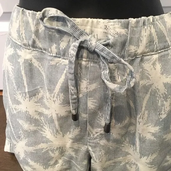 Splendid Blue Palm Shorts NWT Small Nordstrom