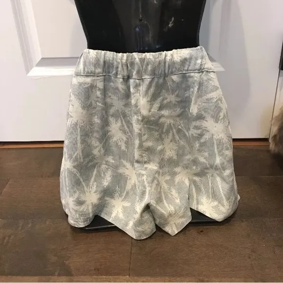 Splendid Blue Palm Shorts NWT Small Nordstrom