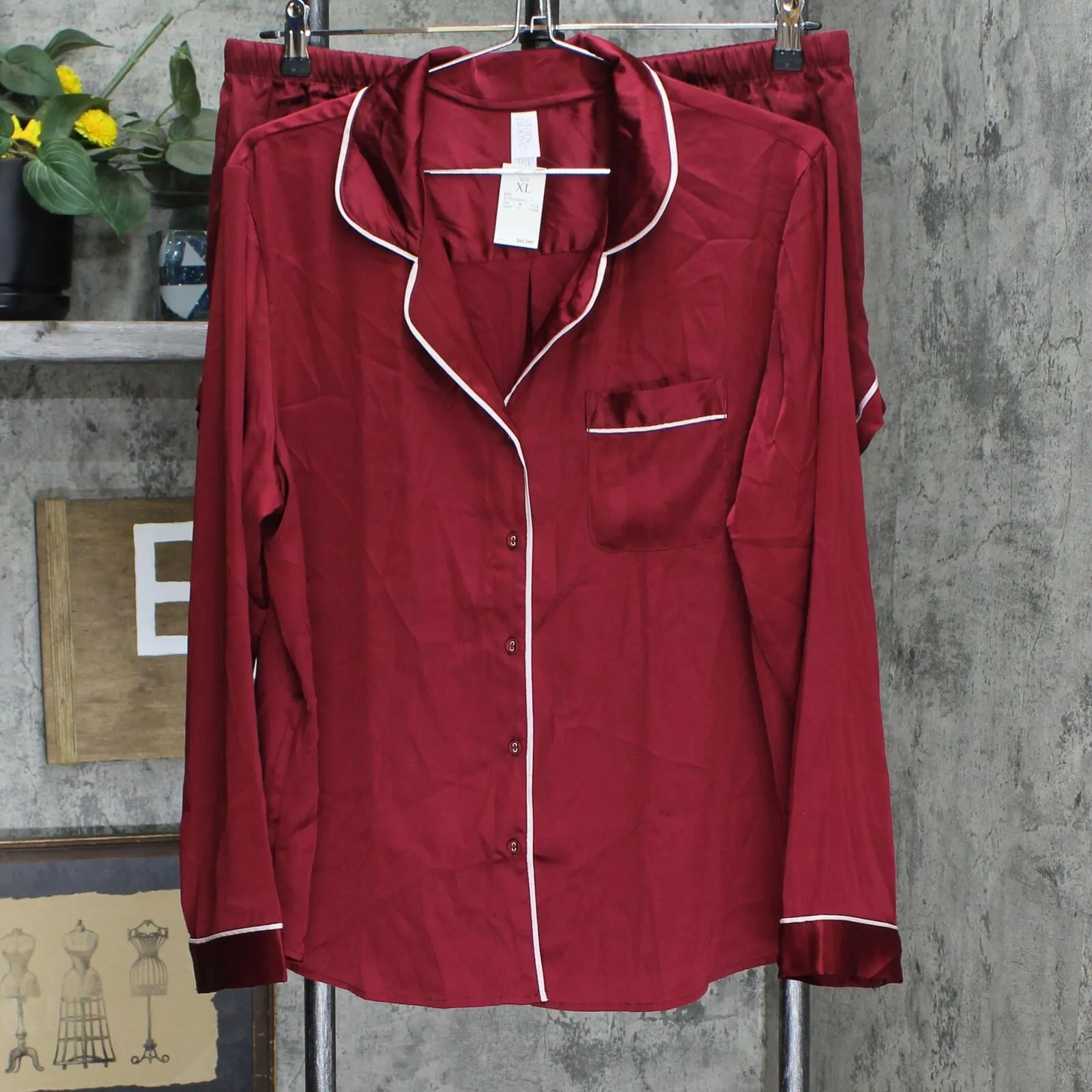 Stars Above Women's 2pc Satin Long Sleeve Top and Shorts Pajama Set Red XL