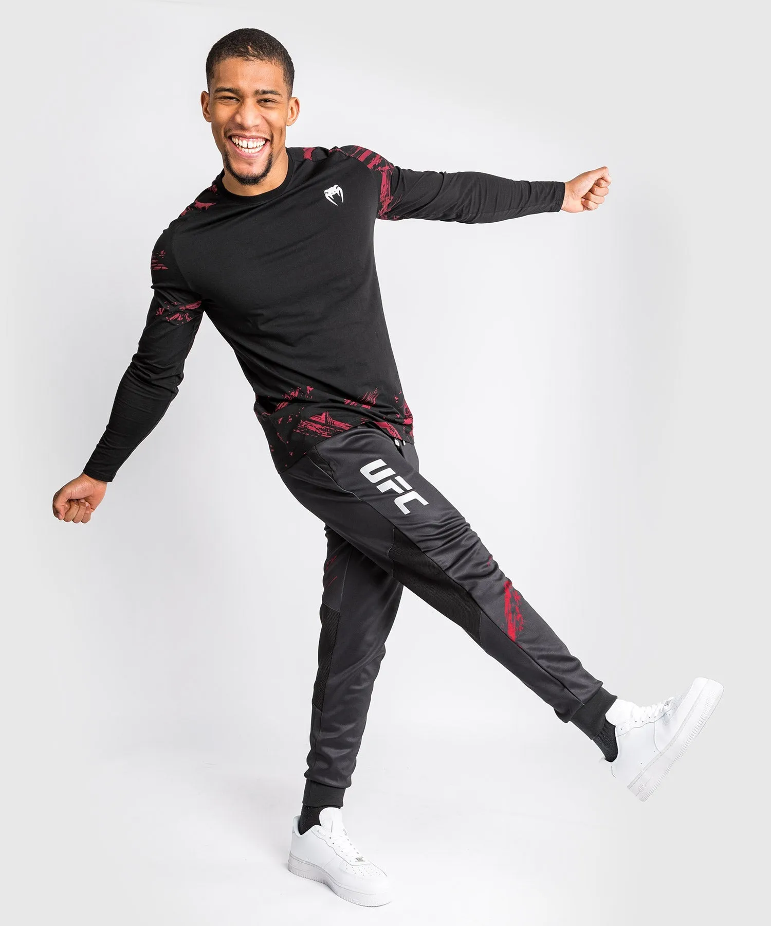UFC Venum Authentic Fight Week 2.0 Sweatpants - Zwart/Rood