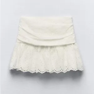 ZARA EMBROIDERED EYELET SKORT